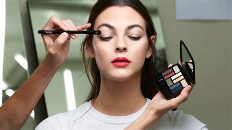 come diventare makeup artist chanel|Lu .